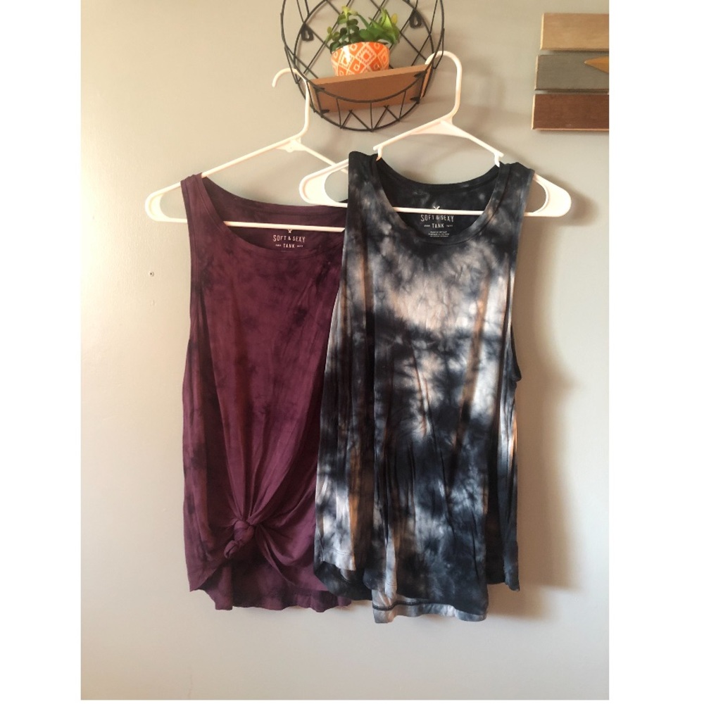Two American Eagle Outfitters tank tops!